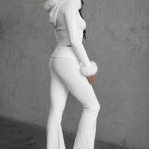 NWT Trendy Faux Fur Rib Knit Two Piece Foldover Pant Set - Picture 5 of 11